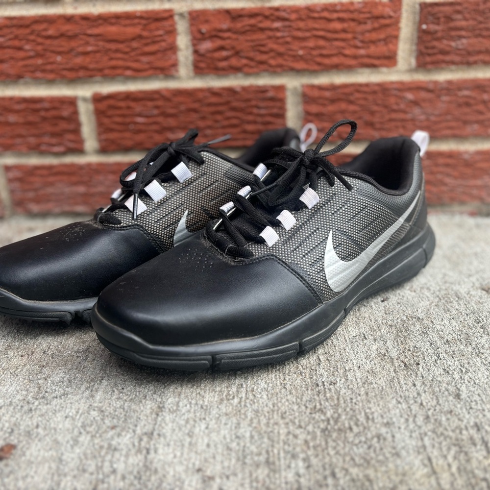 Nike Men's Black Athletic Shoes